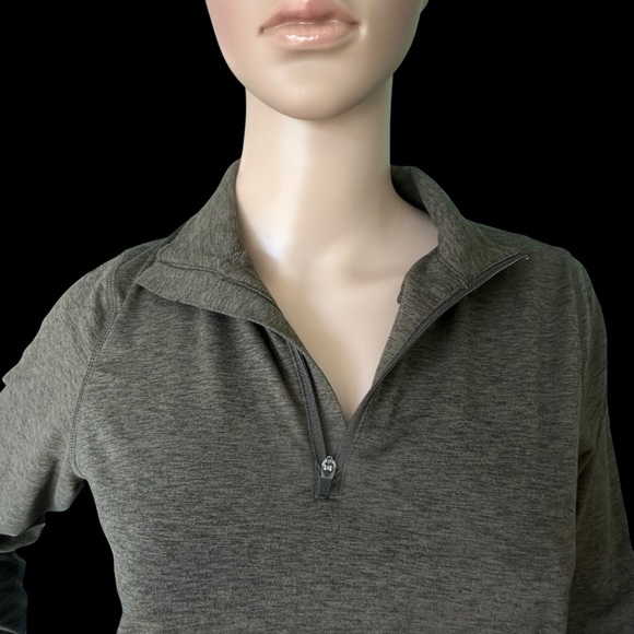 💪Vuori Cresent After Yoga 1/2 Zip Top💪 - Picture 4 of 10